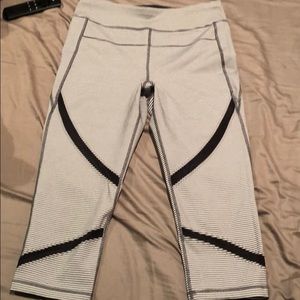 Calvin Klein Performance Capri Length Workout Pant